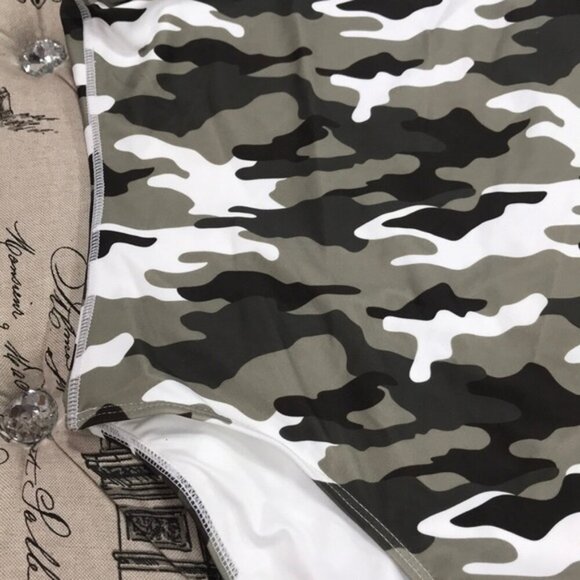 KENDALL & KYLIE Camo Print Low Back Swimsuit - Picture 6 of 9